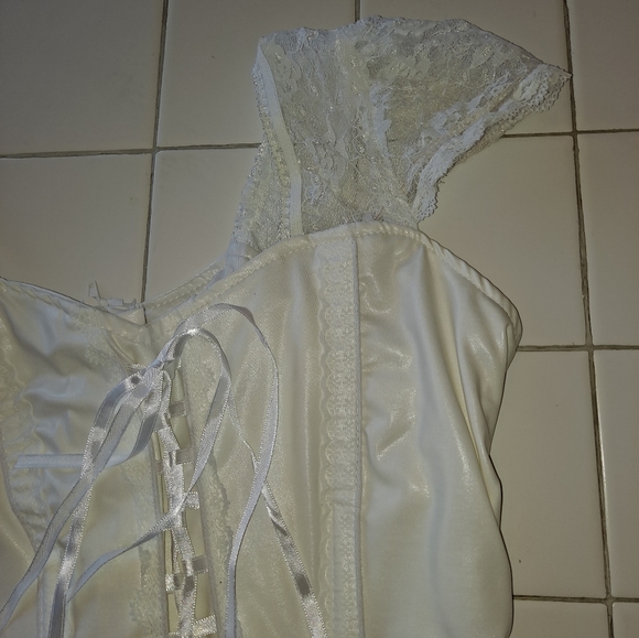 White lace short sleeve corset lace up high low lingerie top y2k shirt - Picture 9 of 14